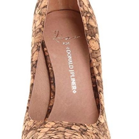 Donald J. Pliner Lisa Cork Heel 8M-NEW - Picture 6 of 7